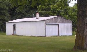 133 Cherry St, Freeport, MI 49325 photo 2