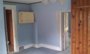 133 Cherry St, Freeport, MI 49325 photo 4