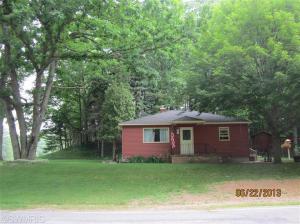 62 E Kott Rd, Manistee, MI 49660 photo 1