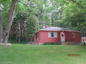 62 E Kott Rd, Manistee, MI 49660 photo 2