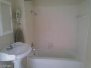 940 E Second St, Lawton, MI 49065 photo 6