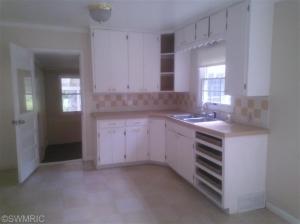 940 E Second St, Lawton, MI 49065 photo 4