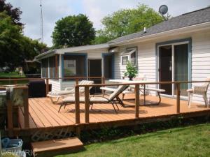 1031 Rose St, Marshall, MI 49068 photo 6