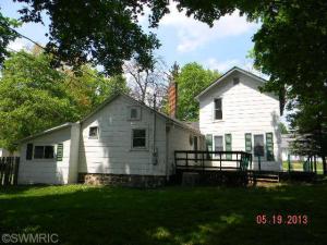116 E Day St, Stanton, MI 48888 photo 2