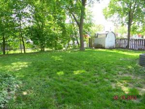 116 E Day St, Stanton, MI 48888 photo 3