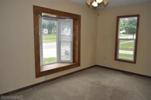909 S Bridge St, Belding, MI 48809 photo 10