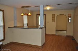 909 S Bridge St, Belding, MI 48809 photo 9