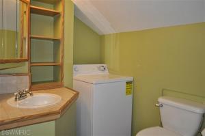 909 S Bridge St, Belding, MI 48809 photo 8