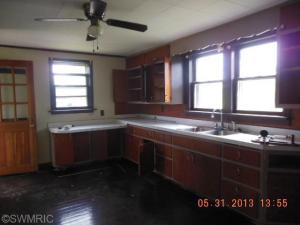 1502 N Thornapple Ave, White Cloud, MI 49349 photo 3