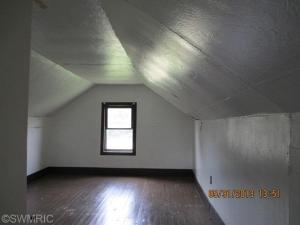 1502 N Thornapple Ave, White Cloud, MI 49349 photo 5