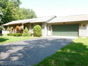 12933 E D Ave, Augusta, MI 49012 photo 1