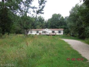 712 E Chicago Rd, Coldwater, MI 49036 photo 1