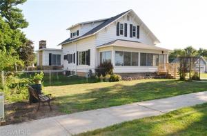 176 Exchange St, Grant, MI 49327 photo 1