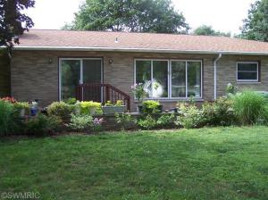 323 E Grant St, Bronson, MI 49028 photo 17