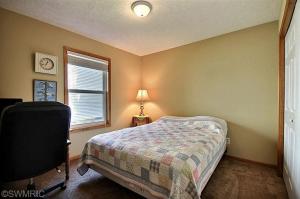 1207 Comstock Dr, Marshall, MI 49068 photo 14