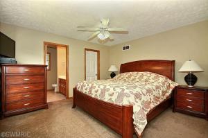 1207 Comstock Dr, Marshall, MI 49068 photo 10