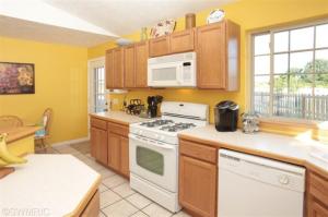 172 14th St, Plainwell, MI 49080 photo 8