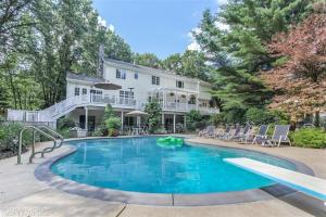7828 Timber Canyon Dr SE, Ada, MI 49301 photo 23