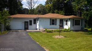 8278 E Fulton SE, Ada, MI 49301 photo 1