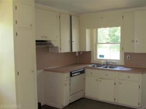 8278 E Fulton SE, Ada, MI 49301 photo 2