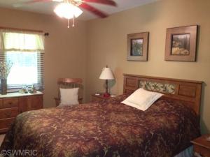 4181 N Elm Ave, White Cloud, MI 49349 photo 5
