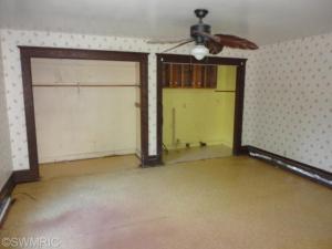 161 E Main St, Ionia, MI 48846 photo 17