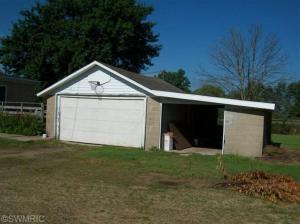 665 106th Ave, Plainwell, MI 49080 photo 9