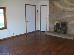 665 106th Ave, Plainwell, MI 49080 photo 4