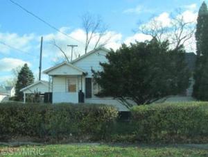 704 S Front St, Belding, MI 48809 photo 1