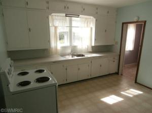 222 Third Ave, Manistee, MI 49660 photo 4