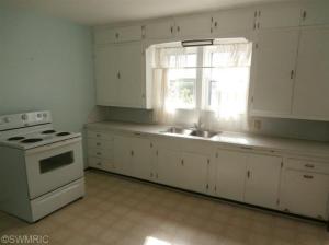 222 Third Ave, Manistee, MI 49660 photo 5