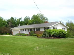 2901 S Ferris Rd, Sidney, MI 48885 photo 2