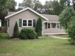223 Brown St, Belding, MI 48809 photo 1