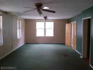 720 S Washington St, Constantine, MI 49042 photo 3