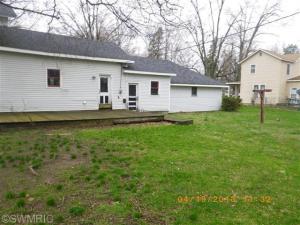 304 E Cushman St, Three Rivers, MI 49093 photo 2