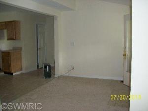 304 E Cushman St, Three Rivers, MI 49093 photo 7