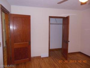 1382 E 120th St, Grant, MI 49327 photo 8