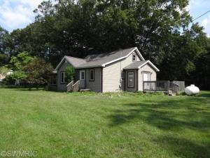 1382 E 120th St, Grant, MI 49327 photo 1