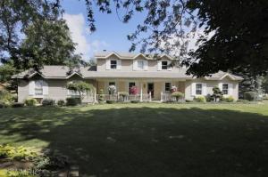 1421 E Rishel Rd, Sturgis, MI 49091 photo 2