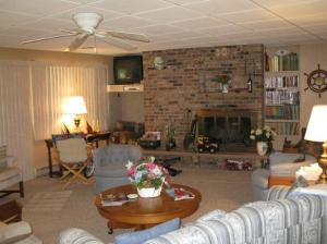 552 Belding St, Crystal, MI 48818 photo 5