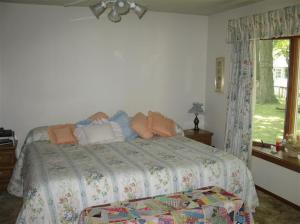 552 Belding St, Crystal, MI 48818 photo 7