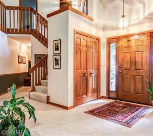 525 Roundtree Ln NE, Ada, MI 49301 photo 2