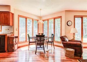525 Roundtree Ln NE, Ada, MI 49301 photo 6