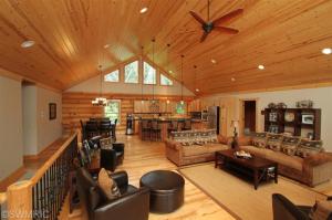 140 108th Ave, Plainwell, MI 49080 photo 2