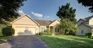 814 Meadowmeade Dr, Ada, MI 49301 photo 1