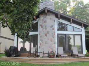 802 E Gull Lake Dr, Augusta, MI 49012 photo 2