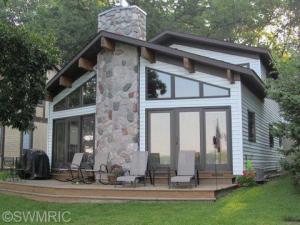 802 E Gull Lake Dr, Augusta, MI 49012 photo 1