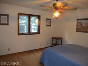 802 E Gull Lake Dr, Augusta, MI 49012 photo 15