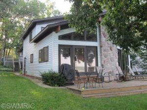 802 E Gull Lake Dr, Augusta, MI 49012 photo 5