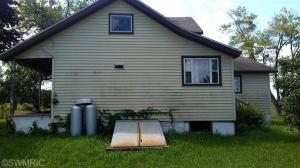 1196 Grove, Reading, MI 49274 photo 4